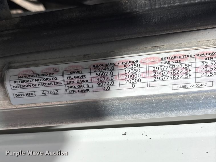 image for item FC2108 2013 Peterbilt 386 semi truck