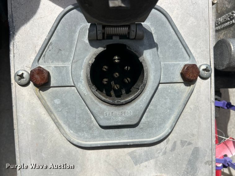 image for item FC5021 1999 Kentucky dry van trailer