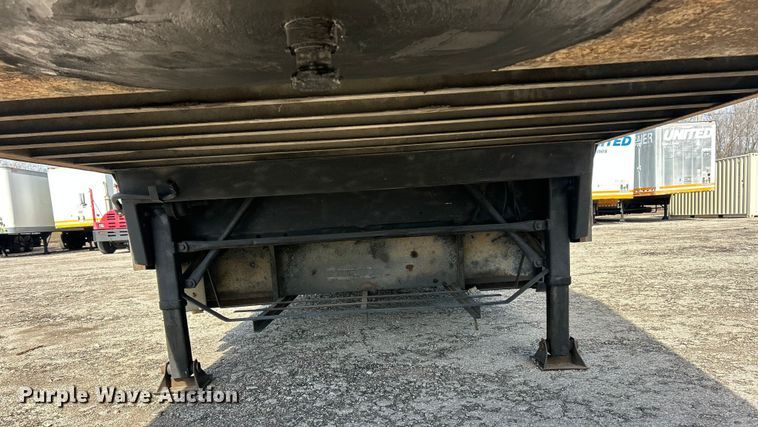 image for item FC5021 1999 Kentucky dry van trailer