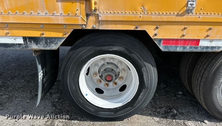 image for item FC5021 1999 Kentucky dry van trailer