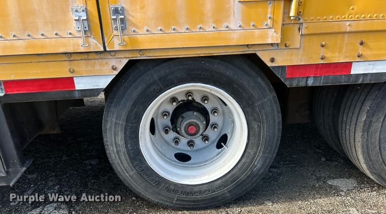 image for item FC5022 1998 Kentucky dry van trailer