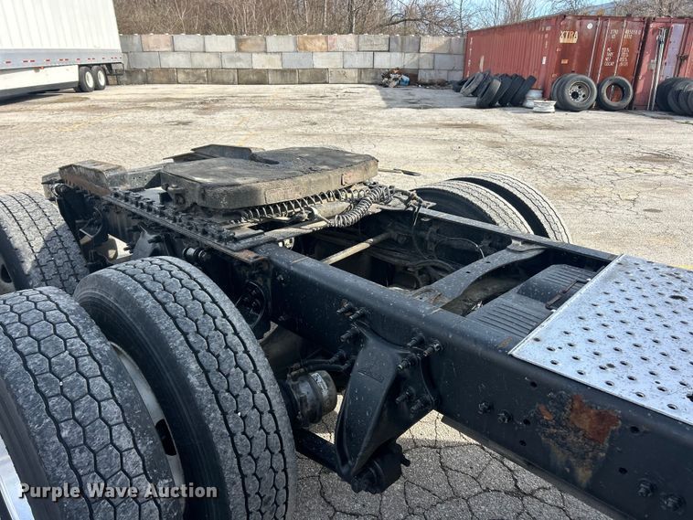 image for item FC5188 2018 Freightliner Cascadia semi truck