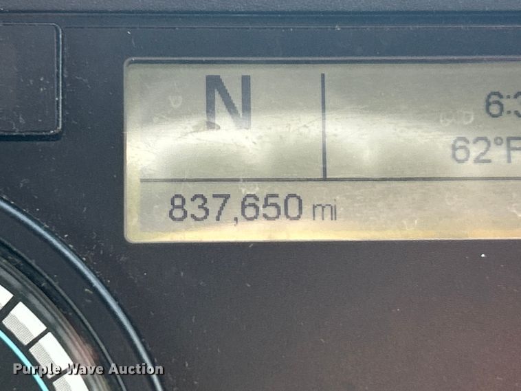 image for item FC5188 2018 Freightliner Cascadia semi truck