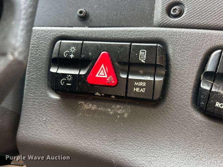 image for item FC5188 2018 Freightliner Cascadia semi truck