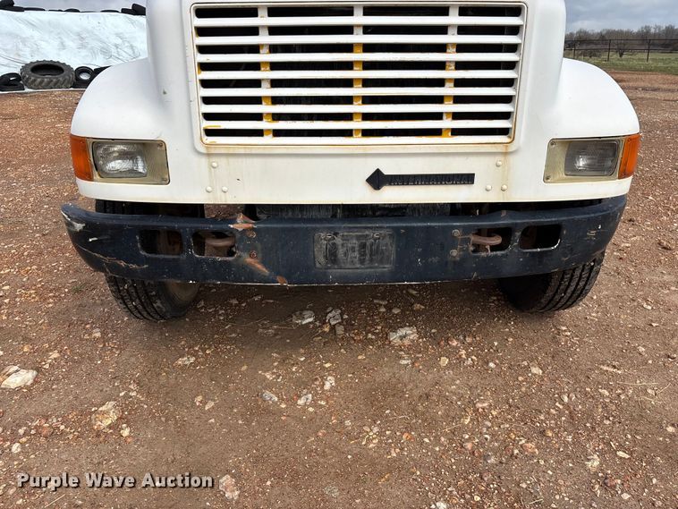 image for item FG0130 1994 International 4900 utility / service truck