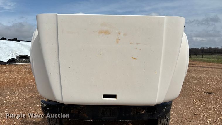 image for item FG0130 1994 International 4900 utility / service truck