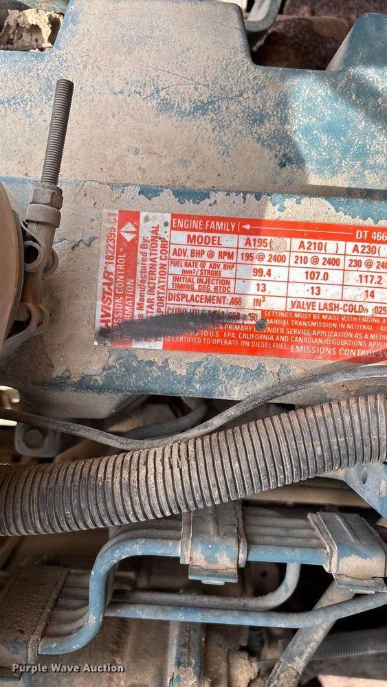 image for item FG0130 1994 International 4900 utility / service truck