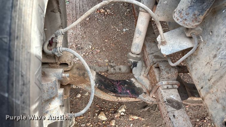 image for item FG0130 1994 International 4900 utility / service truck