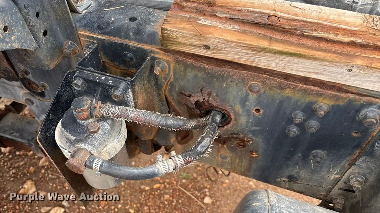 image for item FG0134 1990 Mitsubishi FM555 truck cab and chassis