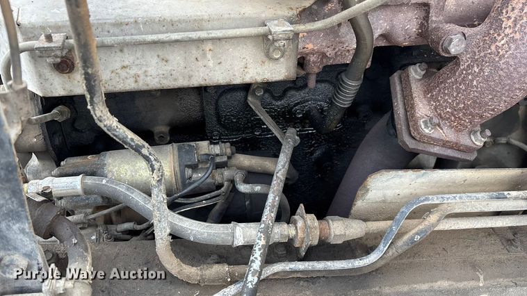 image for item FG0134 1990 Mitsubishi FM555 truck cab and chassis