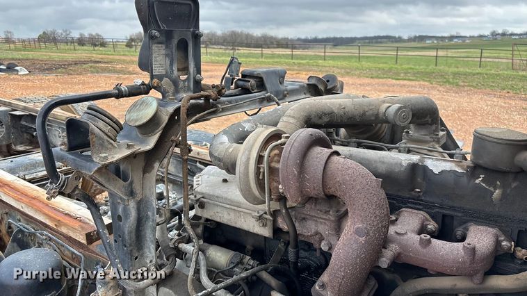 image for item FG0134 1990 Mitsubishi FM555 truck cab and chassis