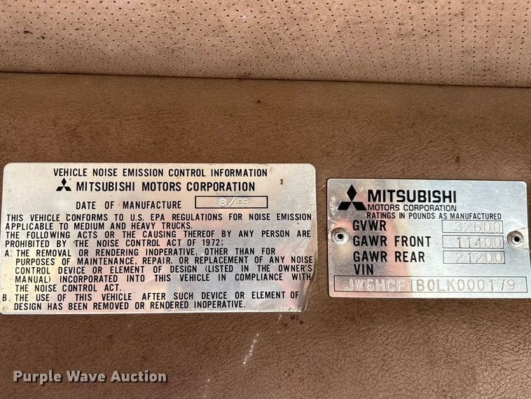 image for item FG0134 1990 Mitsubishi FM555 truck cab and chassis