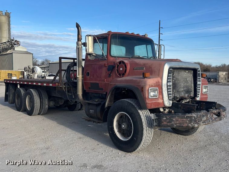 image for item FG0166 1997 Ford L8000 flatbed truck