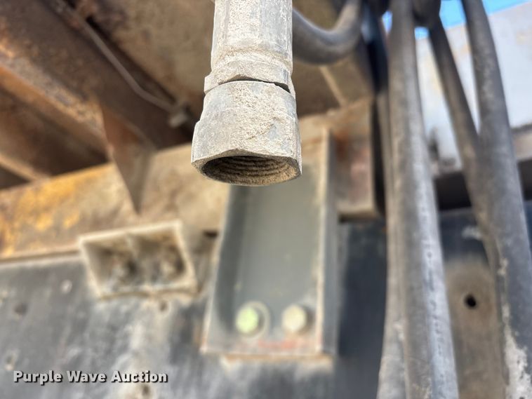 image for item FG0166 1997 Ford L8000 flatbed truck