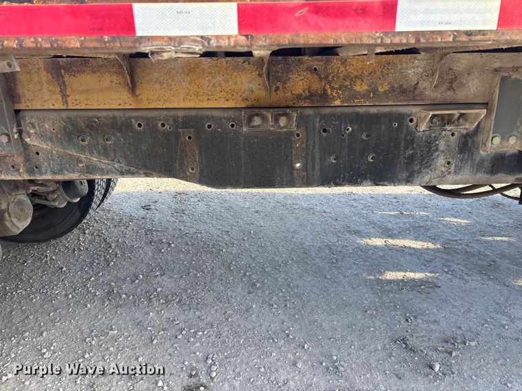 image for item FG0166 1997 Ford L8000 flatbed truck