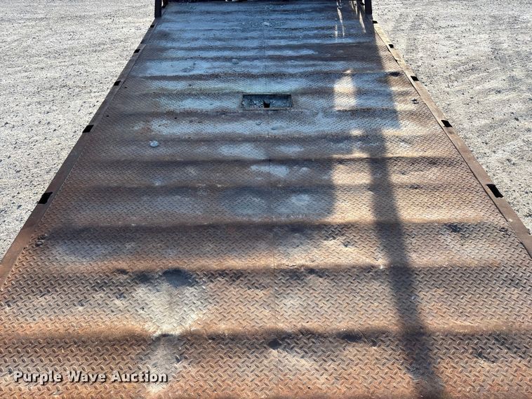 image for item FG0166 1997 Ford L8000 flatbed truck