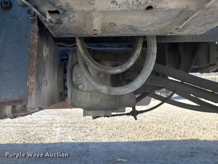 image for item FG0166 1997 Ford L8000 flatbed truck