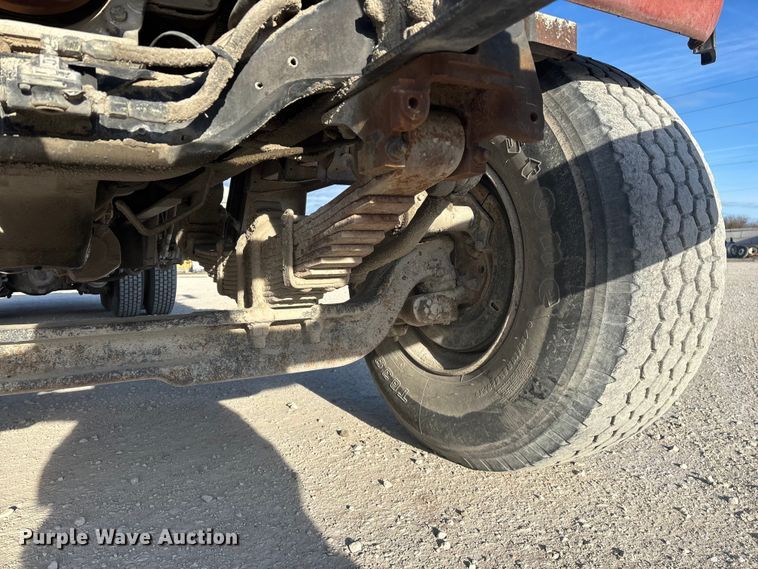 image for item FG0166 1997 Ford L8000 flatbed truck