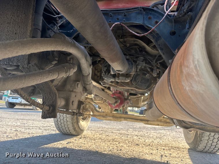 image for item FG0166 1997 Ford L8000 flatbed truck