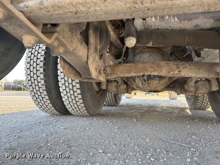 image for item FG0166 1997 Ford L8000 flatbed truck