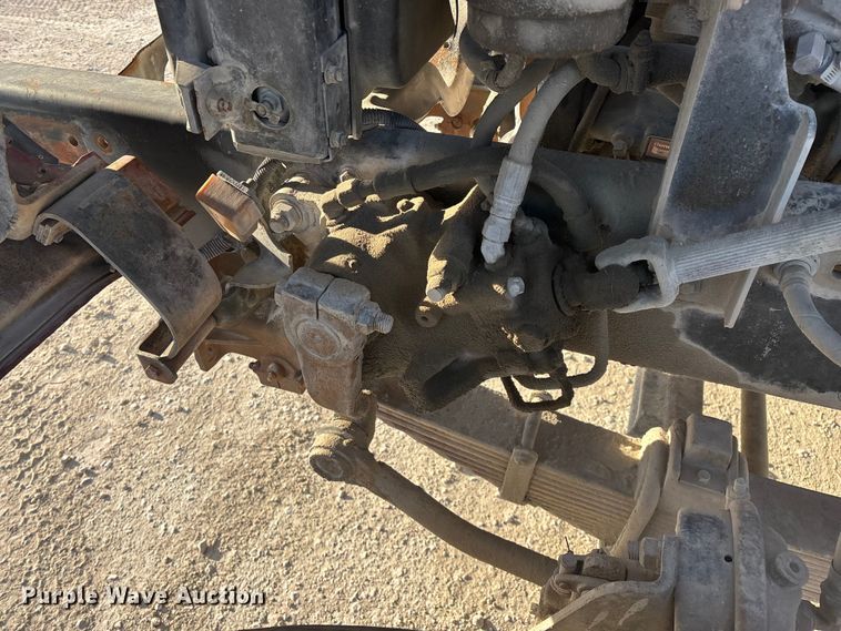 image for item FG0166 1997 Ford L8000 flatbed truck