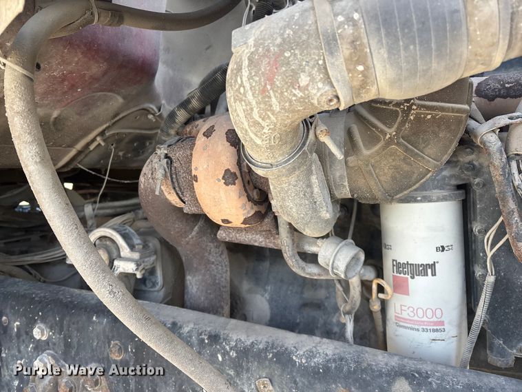 image for item FG0166 1997 Ford L8000 flatbed truck