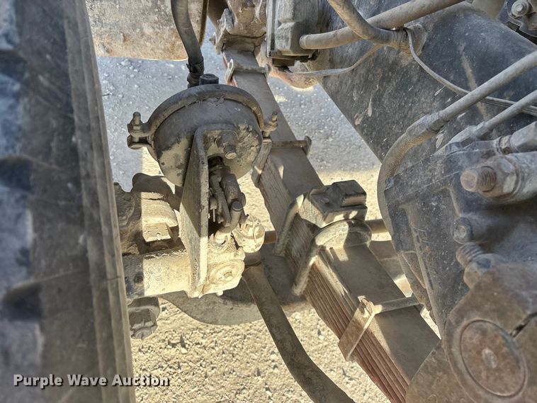 image for item FG0166 1997 Ford L8000 flatbed truck