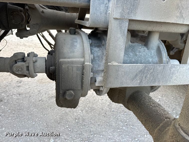 image for item FG0167 2012 Kenworth T800 semi truck