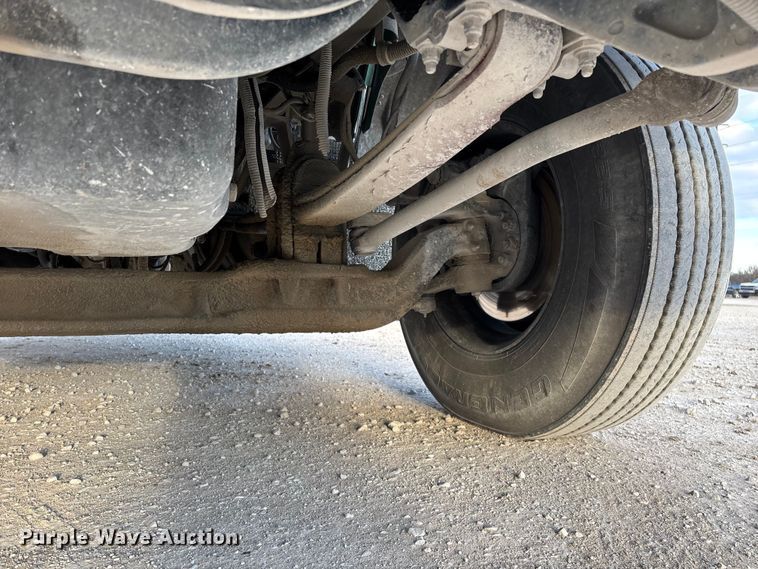 image for item FG0167 2012 Kenworth T800 semi truck