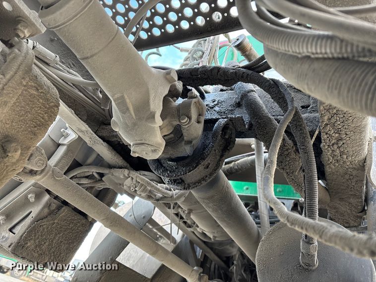 image for item FG0167 2012 Kenworth T800 semi truck