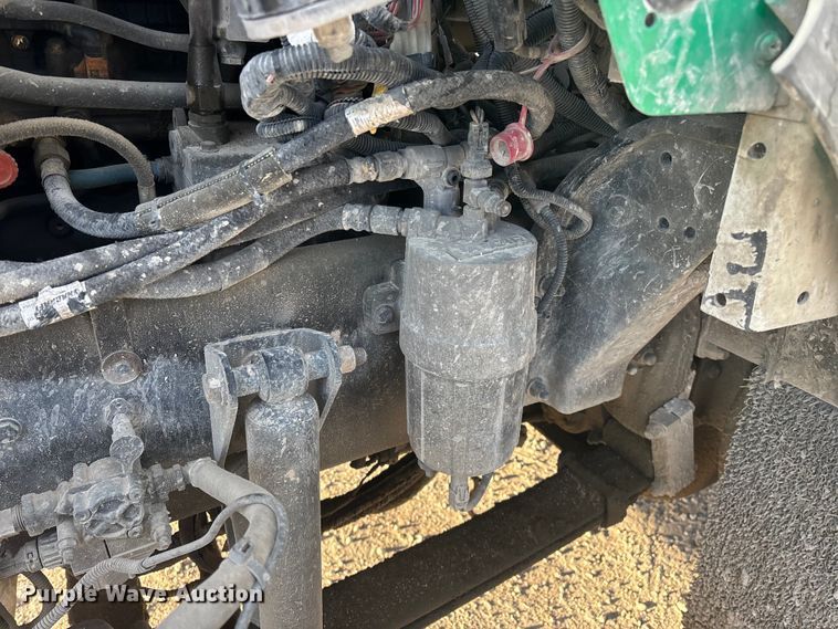 image for item FG0167 2012 Kenworth T800 semi truck