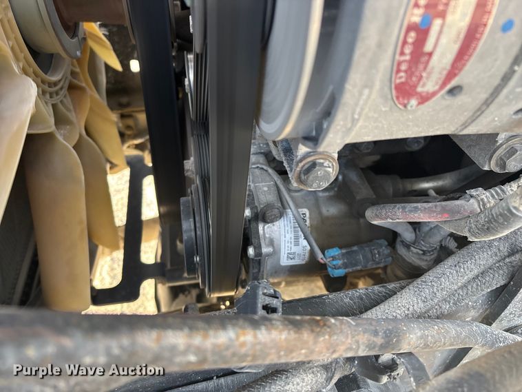 image for item FG0167 2012 Kenworth T800 semi truck