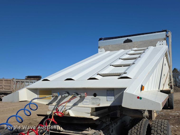image for item FI0875 2015 Armor Lite SBD40LT bottom dump trailer