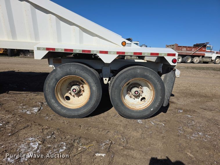 image for item FI0875 2015 Armor Lite SBD40LT bottom dump trailer