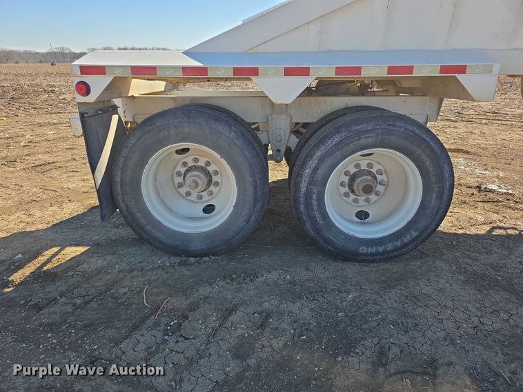 image for item FI0875 2015 Armor Lite SBD40LT bottom dump trailer
