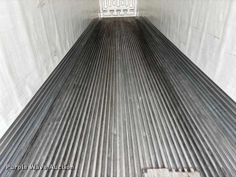 image for item FK0638 2020 Utility VS2RA refrigerated van trailer