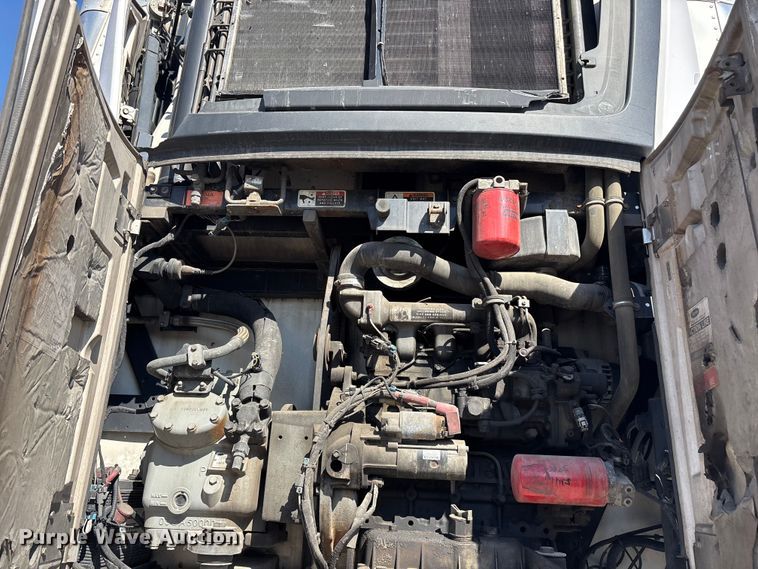 image for item FK0638 2020 Utility VS2RA refrigerated van trailer