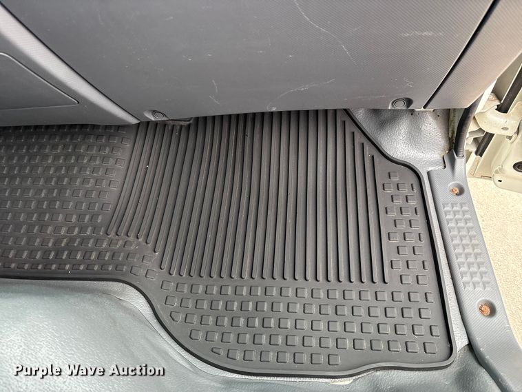 image for item FK1247 2017 Isuzu NPR HD box truck