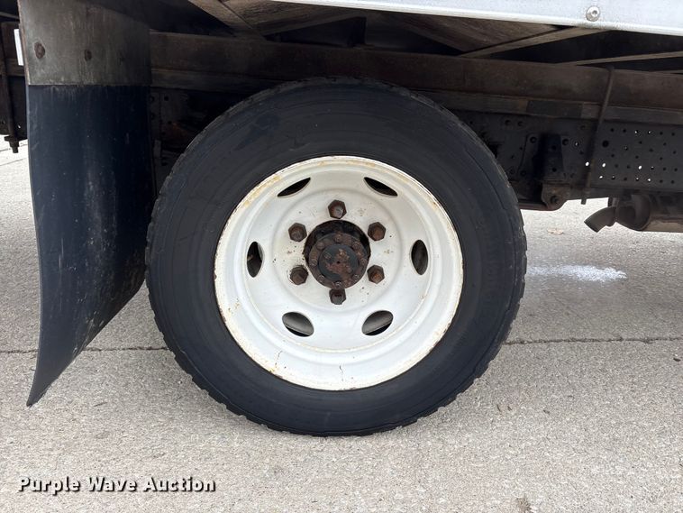 image for item FK1247 2017 Isuzu NPR HD box truck