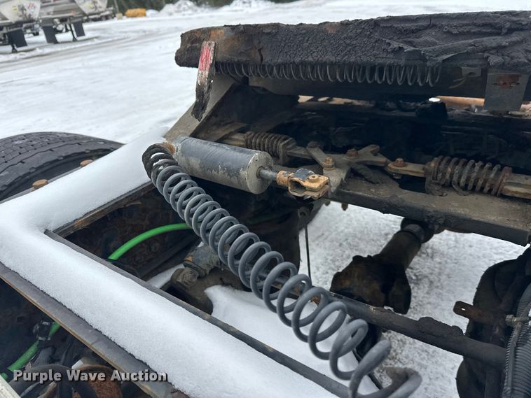 image for item FK1558 2015 Freightliner Cascadia semi truck