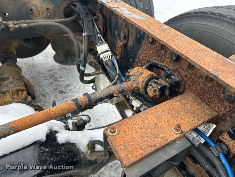 image for item FK1558 2015 Freightliner Cascadia semi truck