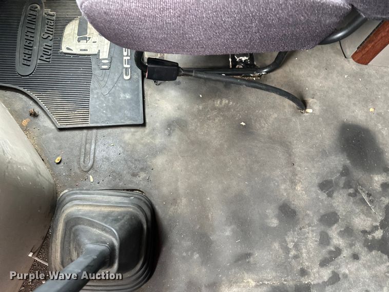 image for item FK1558 2015 Freightliner Cascadia semi truck