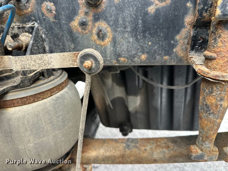 image for item FK1558 2015 Freightliner Cascadia semi truck