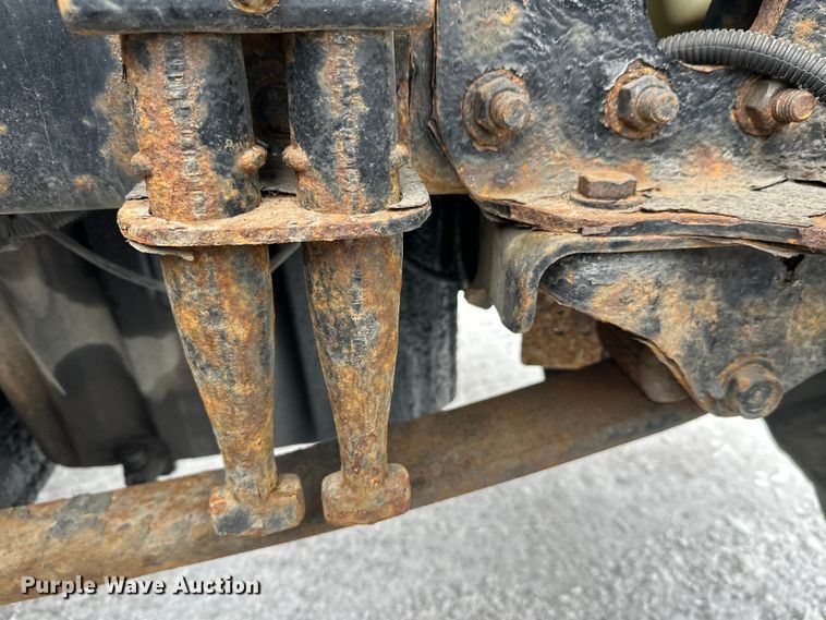 image for item FK1558 2015 Freightliner Cascadia semi truck