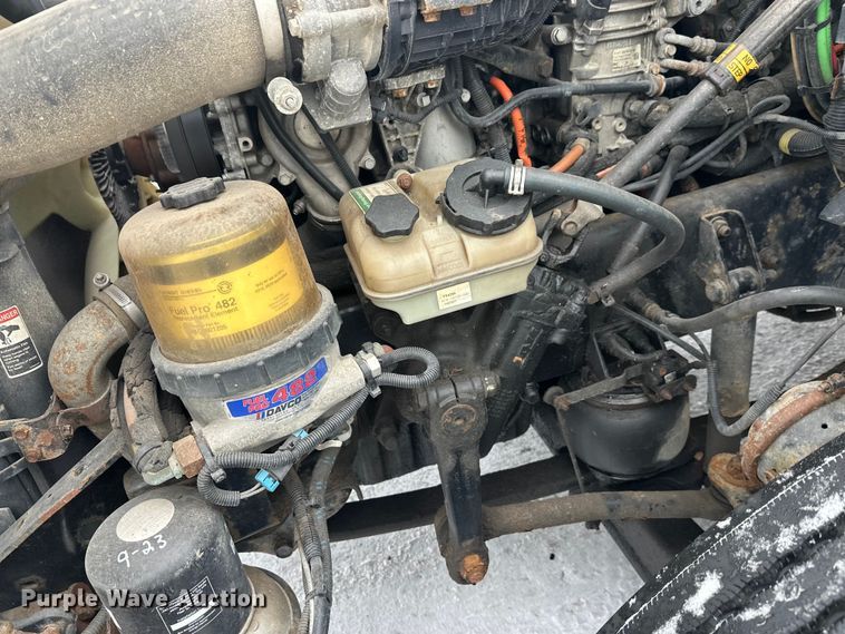 image for item FK1558 2015 Freightliner Cascadia semi truck