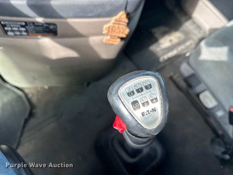 image for item FK1562 2014 Freightliner Cascadia semi truck