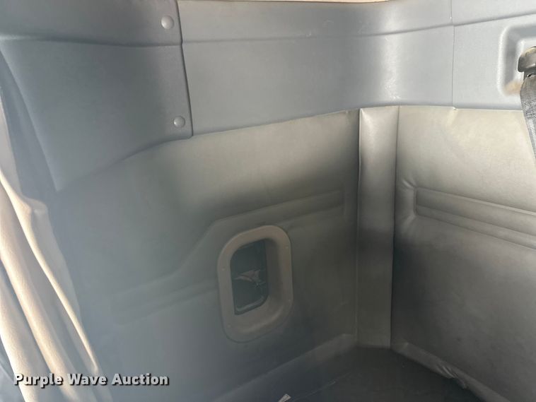 image for item FK1562 2014 Freightliner Cascadia semi truck