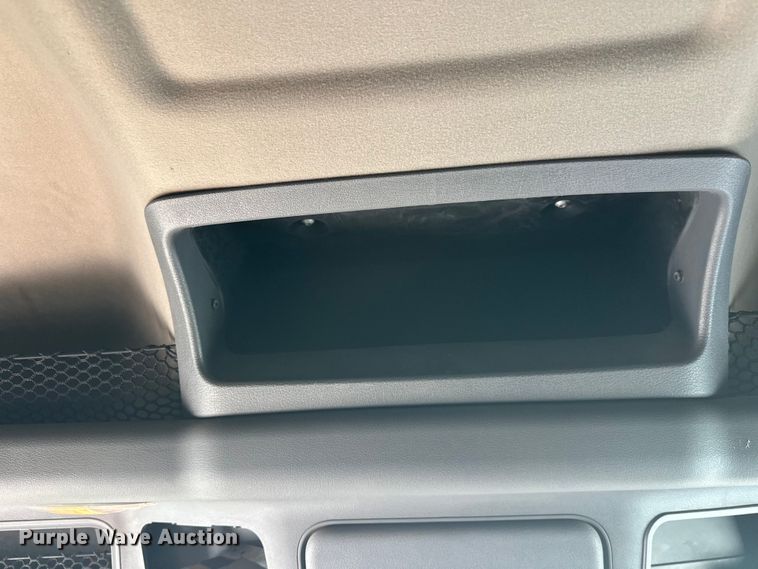 image for item FK1562 2014 Freightliner Cascadia semi truck