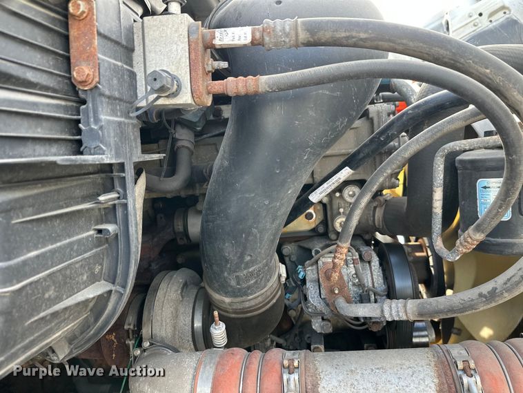 image for item FK1562 2014 Freightliner Cascadia semi truck