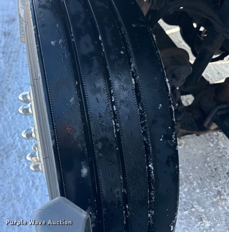 image for item FK1562 2014 Freightliner Cascadia semi truck